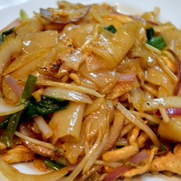 63 Canton Flat Rice Noodles (Chow Fun)