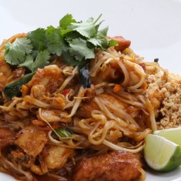 62 Pad Thai Spicy