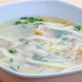 68 Wonton Noodles Soup (Chinese)